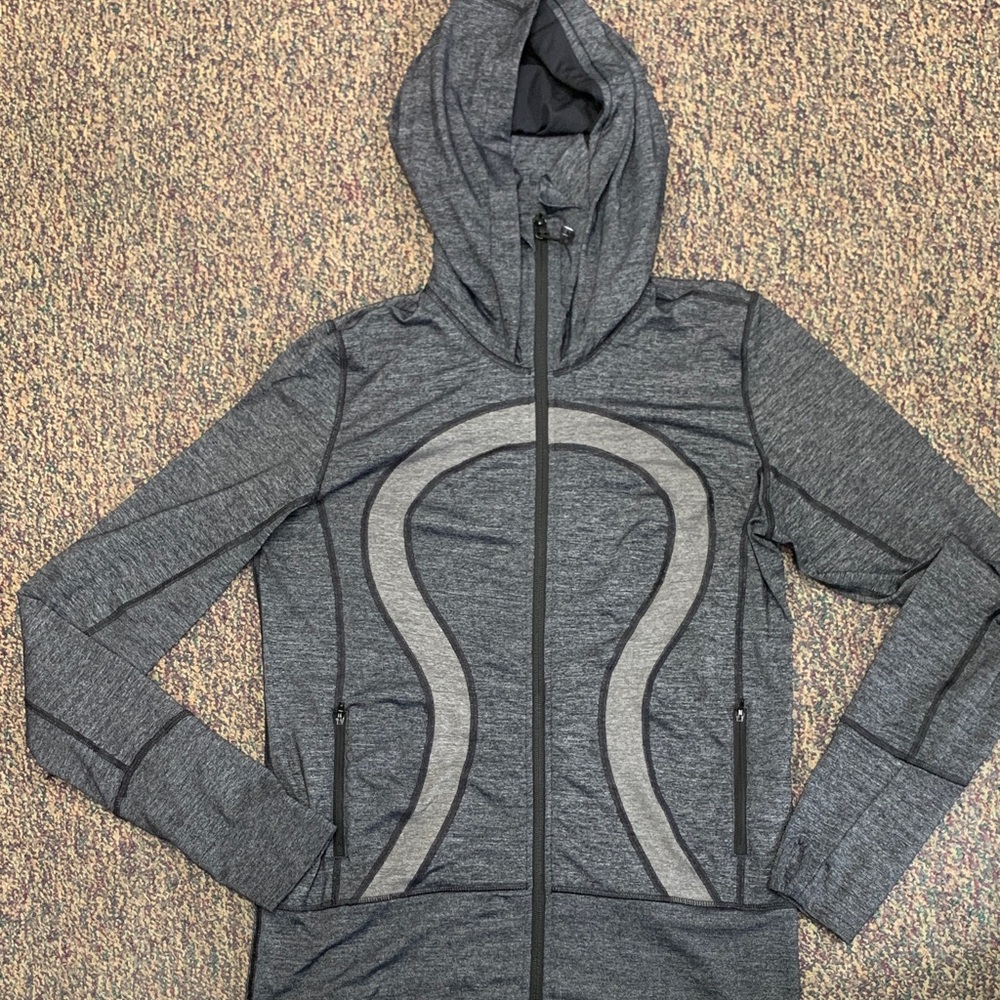 lululemon athletica Gray Hooded Full-Zip Sz 10 Women’s Jacket Thumbholes